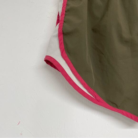 Nike Green & Pink Womens Running Athletic Shorts Womens M - Picture 6 of 9